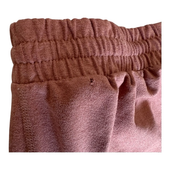 Vuori Rust Jogger Pants size XS - Picture 7 of 8
